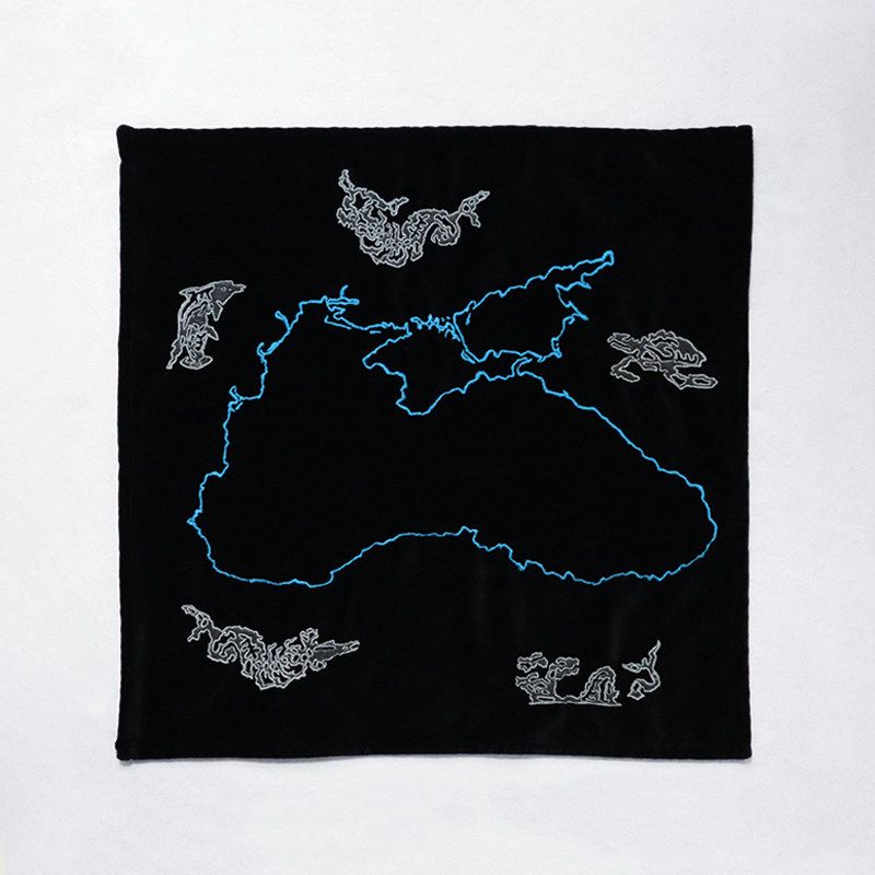 Marton_Dominika_Pearls_of_the_Black_Sea_textile_2025_60×60_cm_cover_05