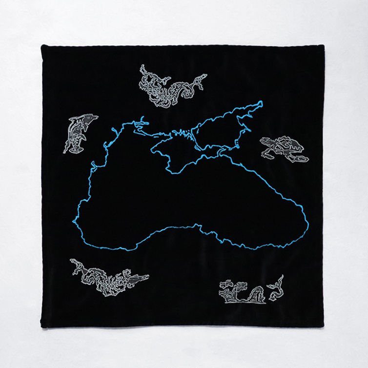 Marton_Dominika_Pearls_of_the_Black_Sea_textile_2025_60×60_cm_full_01