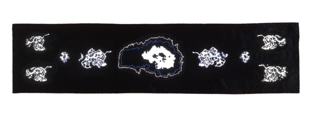 Marton_Dominika_Scroll_of_Nowhere_2025_textile_full_02